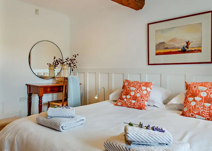 4 Bed In Grewelthorpe 64329 Holiday home *