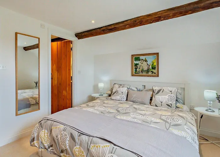 4 Bed In Grewelthorpe 64329 Holiday home *